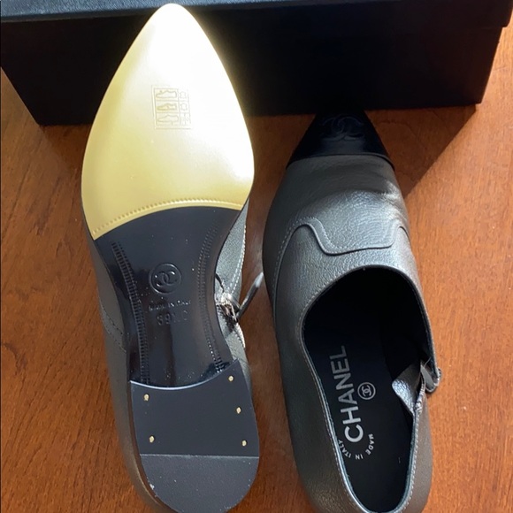 Authentic Chanel boots size 39.5 Brand new w/box - Picture 5 of 10